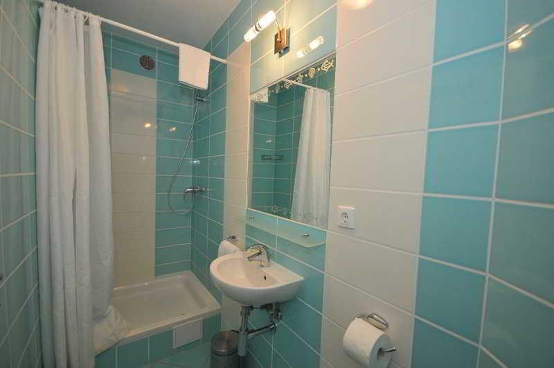 Apartments & Rooms Buble Трогир Екстериор снимка