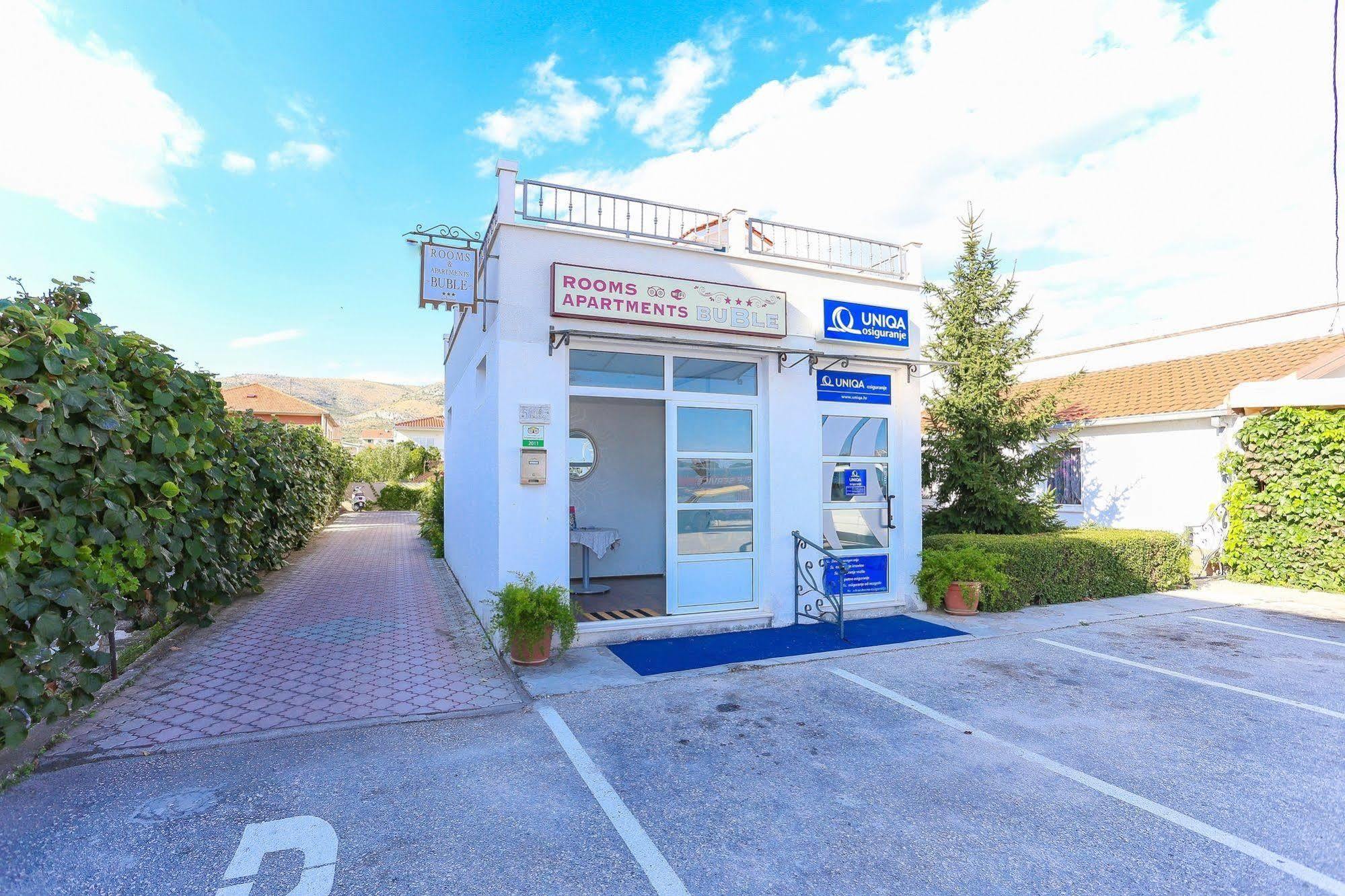 Apartments & Rooms Buble Трогир Екстериор снимка